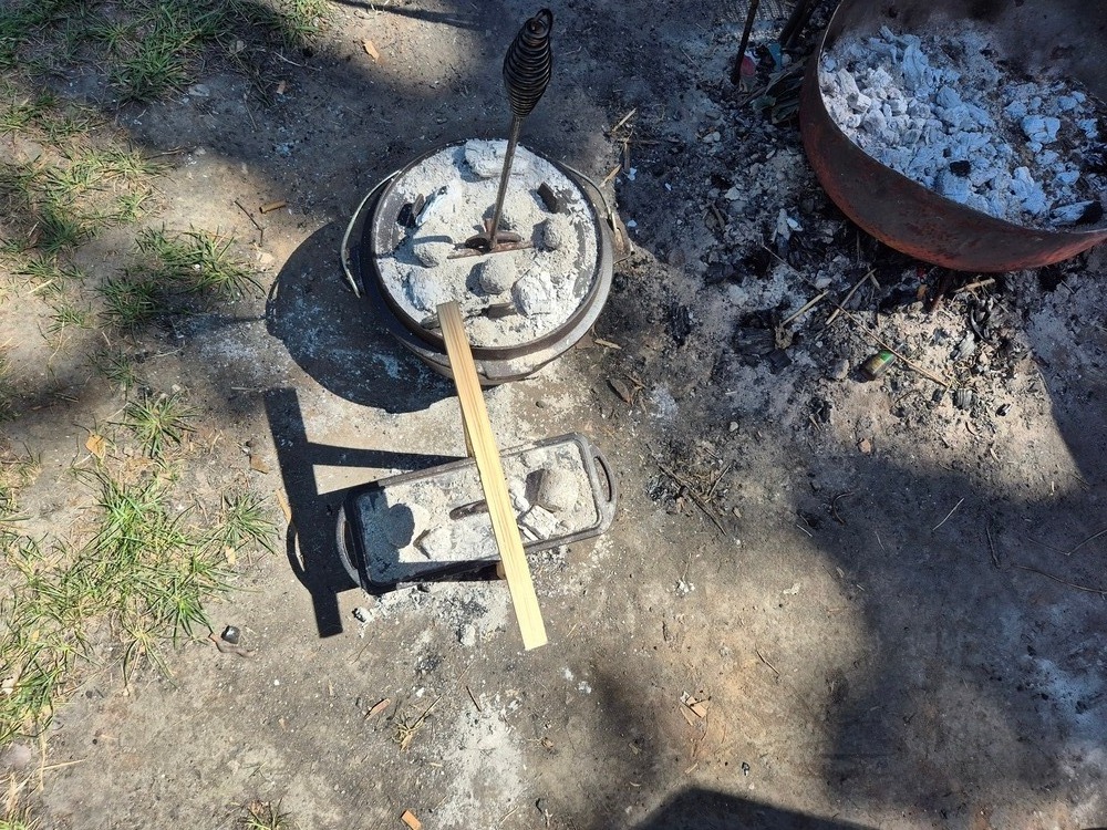 Schweinebraten und Schäuferl im Dutchoven